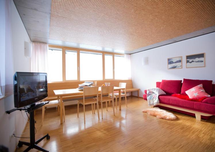 Berg:Doktr Appartements Warth  Bagian luar foto