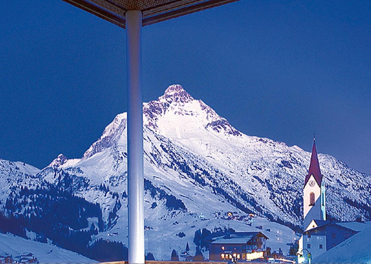 Berg:Doktr Appartements Warth  Bagian luar foto